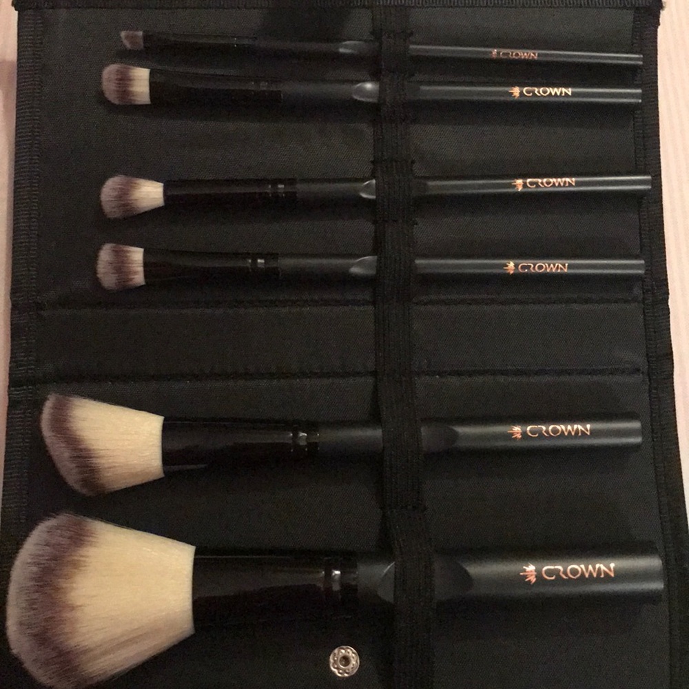 NEW Crown Brush 6pc Syntho Brush Set Face & Eye